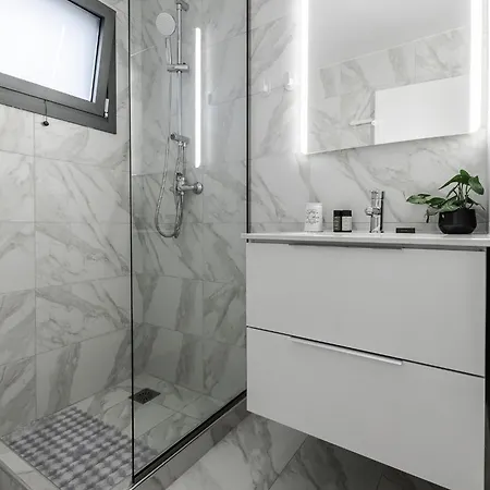 Phaedrus Living Luxury Residences Orange *